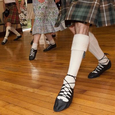 Learn the basic steps for Scottish Country Dance with the RSCDS